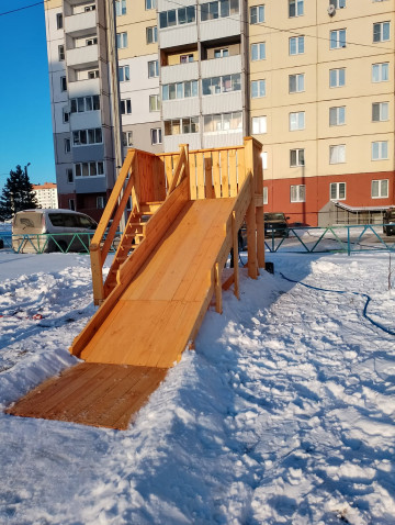 Установка горки во дворе по ул. Булата Окуджавы
